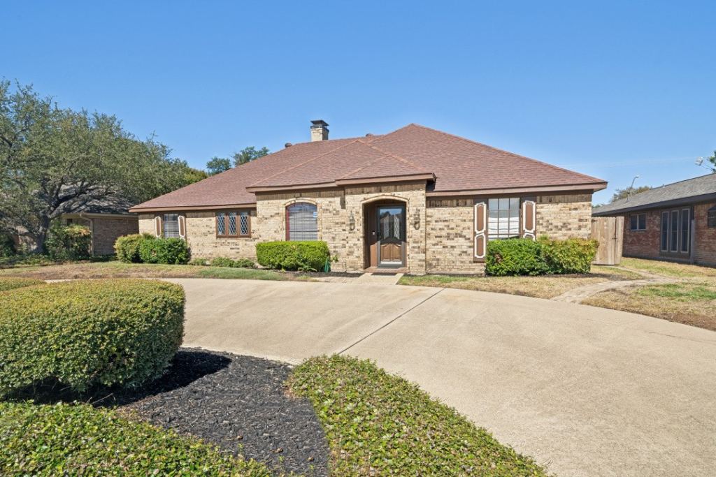 1505 Stonecrest Drive, Richardson, TX 75081 — photo 1