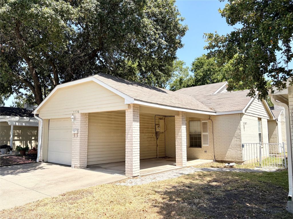 5536 Club Crest Drive, Mesquite, TX 75150 — photo 1