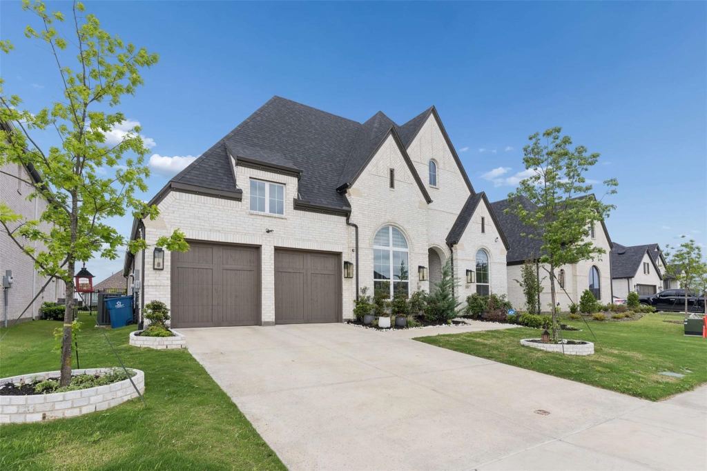 1939 Apple Tree Drive, Rockwall, TX 75087 — photo 1