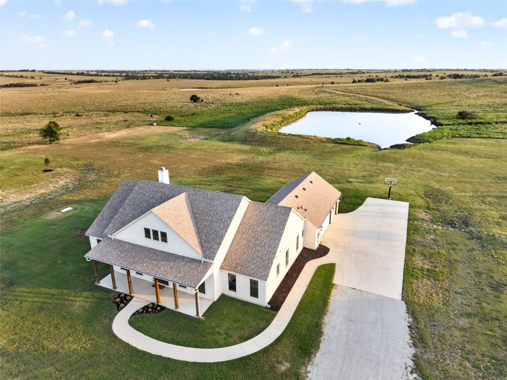 10978 Gregory Road, Sanger, TX 76266 — photo 1