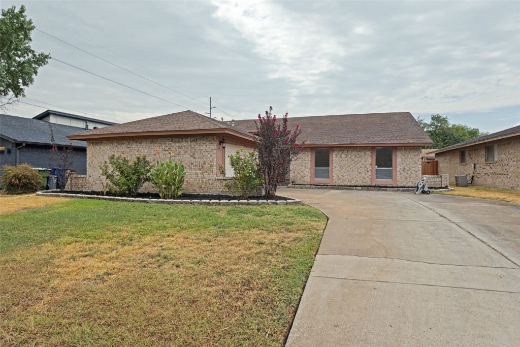 2205 Phoenix Drive, Garland, TX 75040 — photo 1