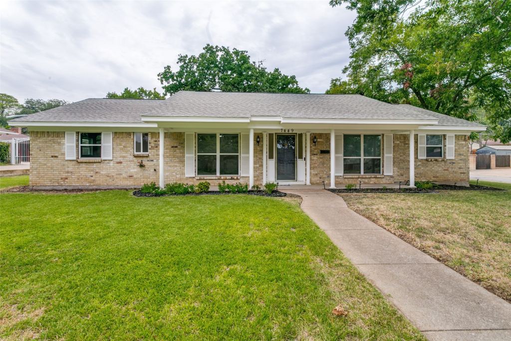 7449 Monterrey Drive, Fort Worth, TX 76112 — photo 1