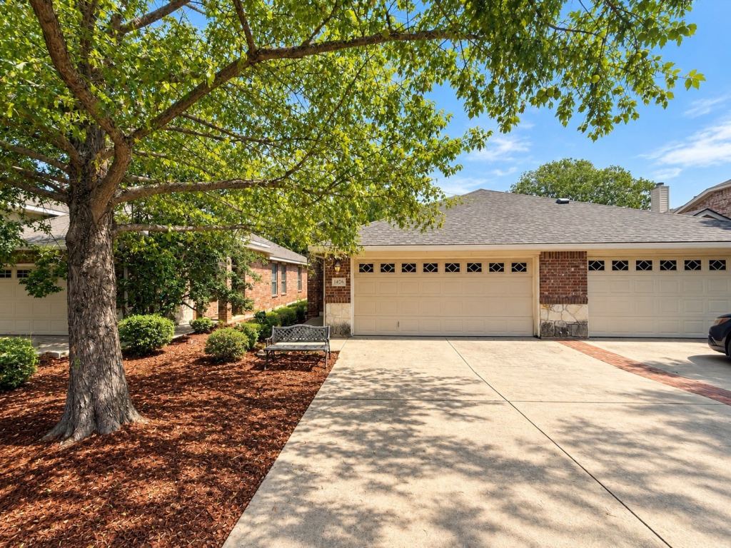1426 Ravenwood Drive, Mansfield, TX 76063 — photo 1