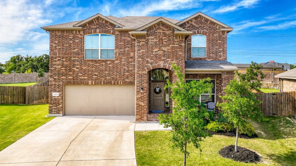 1124 Eastland Lane, Weatherford, TX 76087 — photo 1