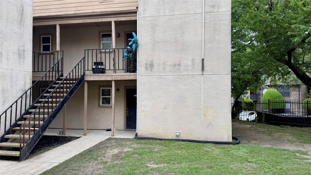 8110 Skillman Street 1016, Dallas, TX 75231 — photo 1