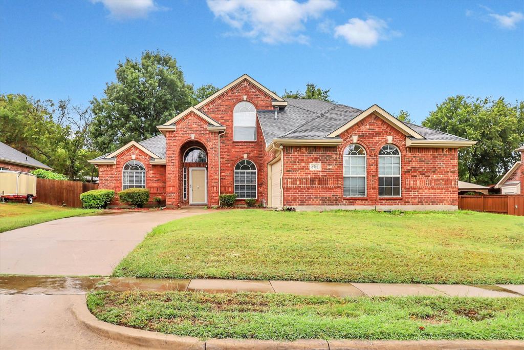 6710 Creek Bend, Rowlett, TX 75089 — photo 1
