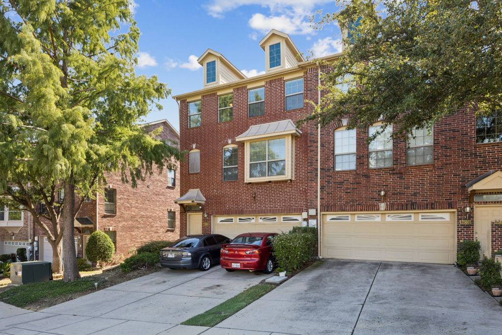 2564 Chambers Drive, Lewisville, TX 75067 — photo 1