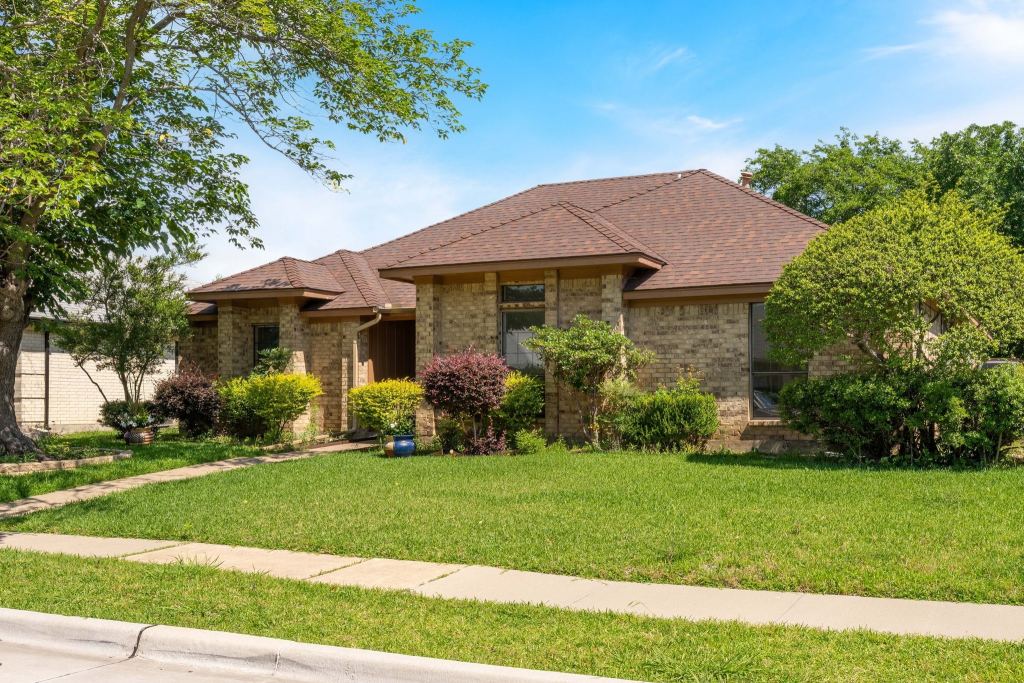 2601 Richland Drive, Garland, TX 75044 — photo 1