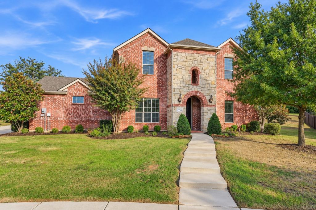2710 Navajo Road