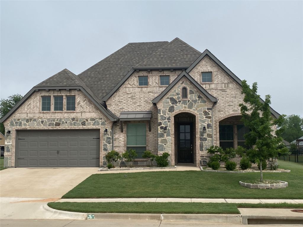 209 Johnson Street, Granbury, TX 76048 — photo 1