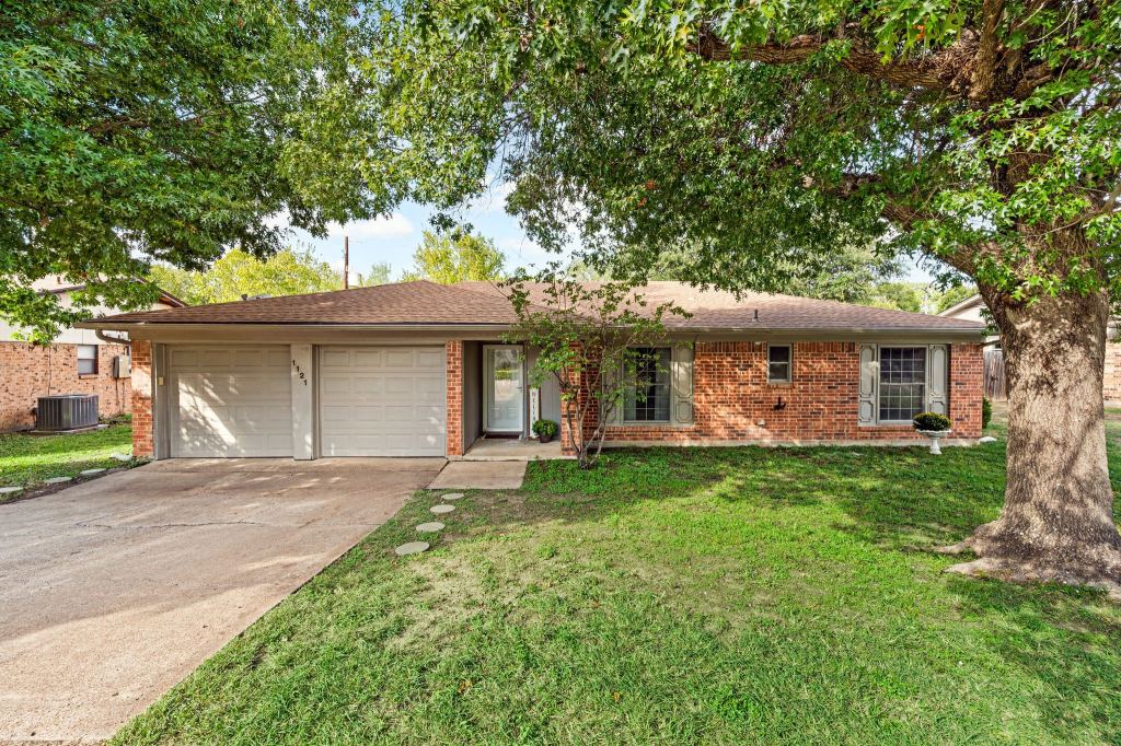 1121 Timbercreek Road