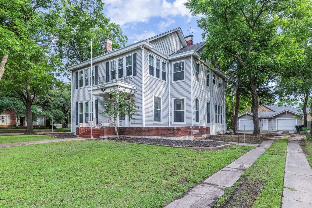 721 W Washington St., Sherman, TX 75092 — photo 1
