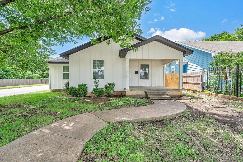 2525 Cole Avenue, Waco, TX 76707 — photo 1
