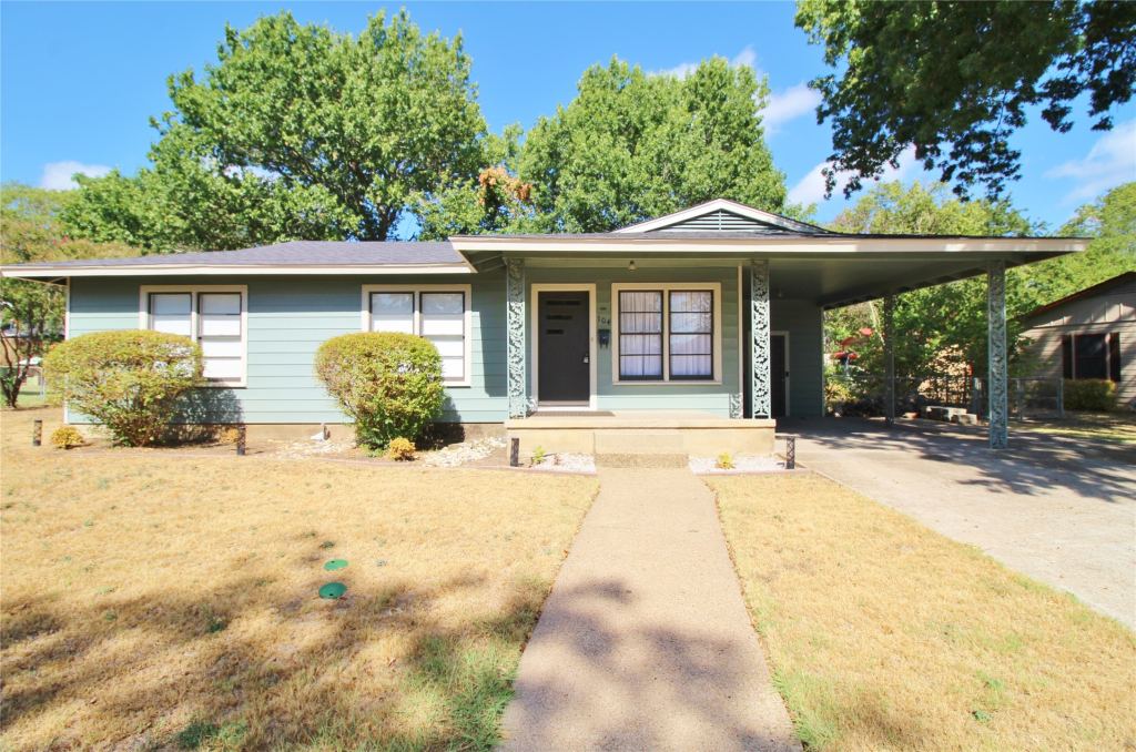 104 Savannah Street, Waxahachie, TX 75165 — photo 1