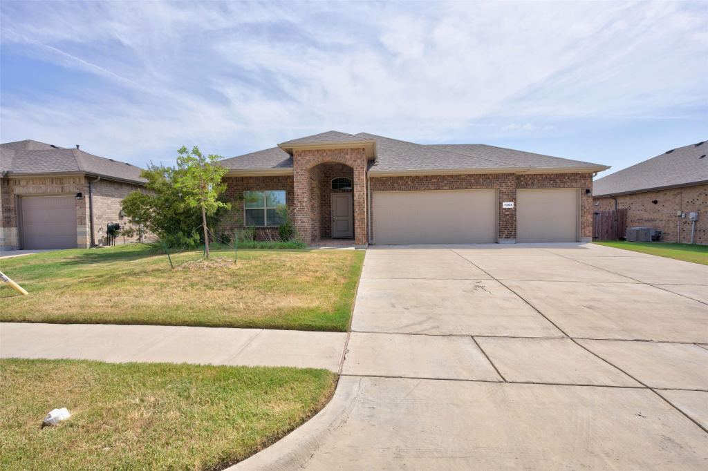 1203 Larkspur Lane, Cleburne, TX 76033 — photo 1