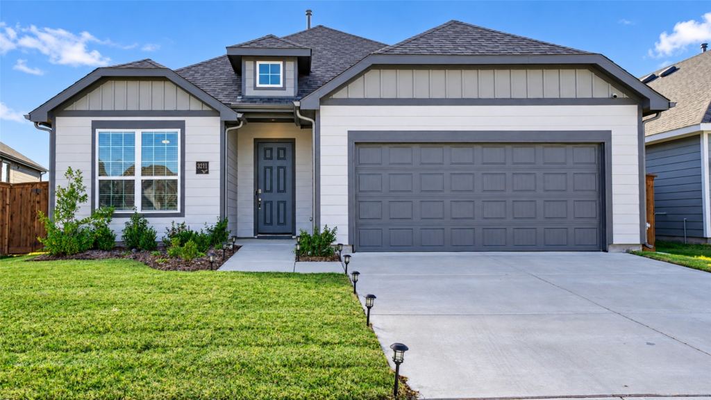 3211 Buffalo Creek Circle, Royse City, TX 75189 — photo 1