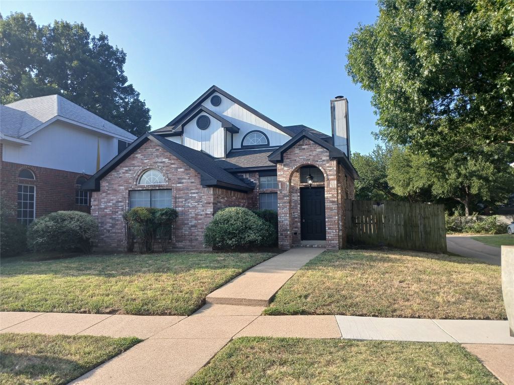 4305 Sierra Drive, Grand Prairie, TX 75052 — photo 1