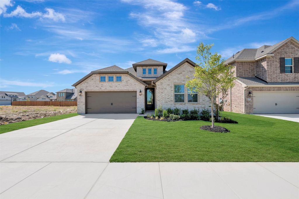 1007 Candlewyck Drive, Justin, TX 76247 — photo 1