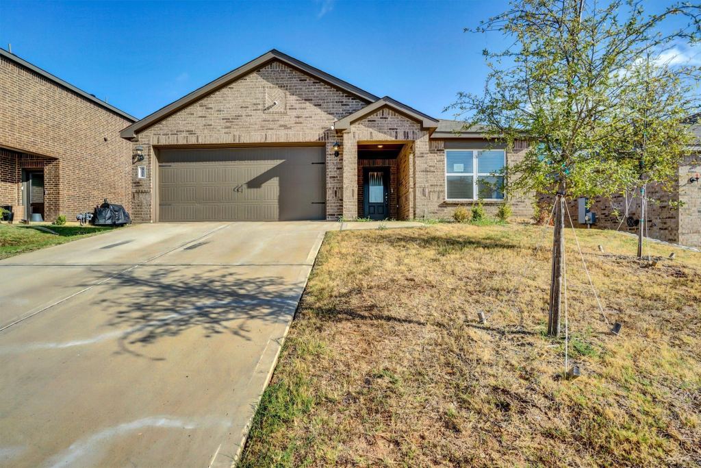 921 Clark Drive, Ferris, TX 75125 — photo 1