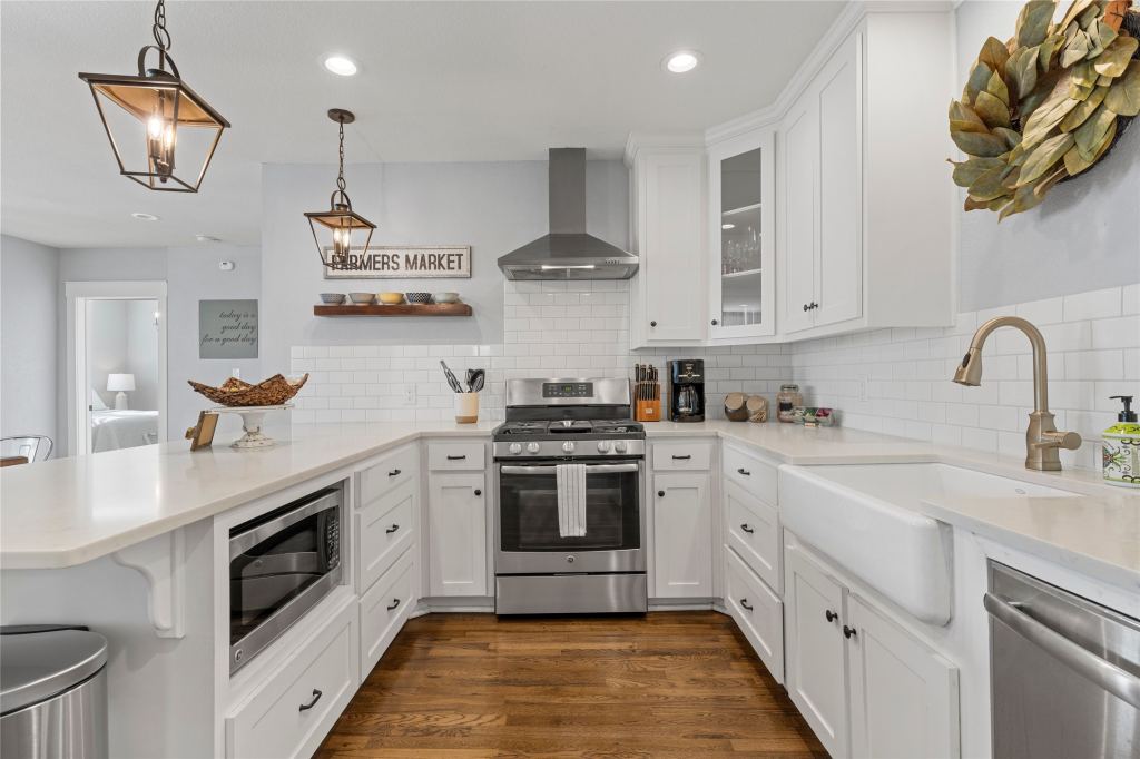 805 Clay Avenue, Waco, TX 76706 — photo 1