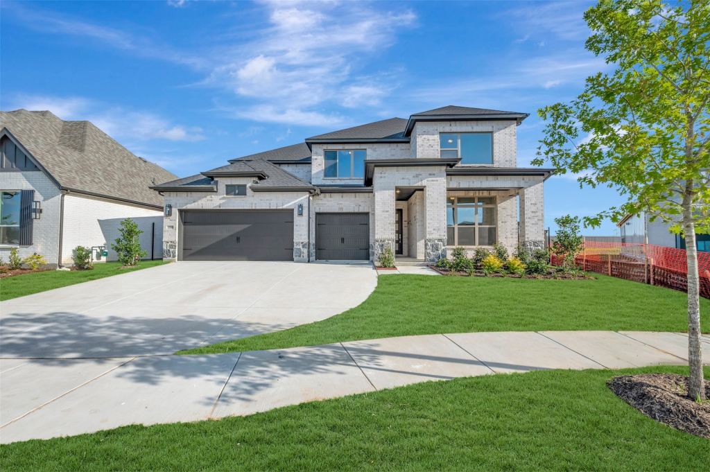 3599 Redbud Fower Trail