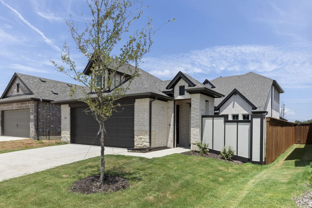944 Lost Mine Trail, Little Elm, TX 75068 — photo 1