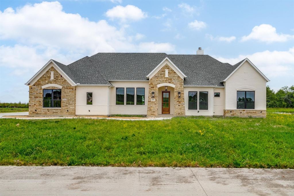 125 Aiden Drive, Waxahachie, TX 75165 — photo 1