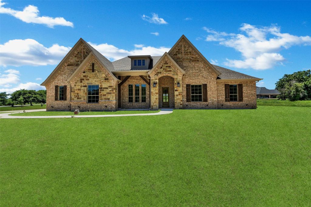 150 Top Flight Drive, Weatherford, TX 76087 — photo 1