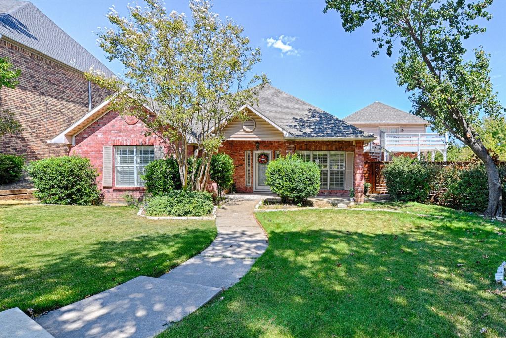 1229 Jeanette Way