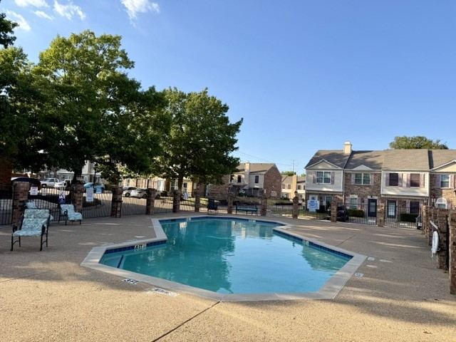 621 Carriagehouse Lane 4f, Garland, TX 75040 — photo 1