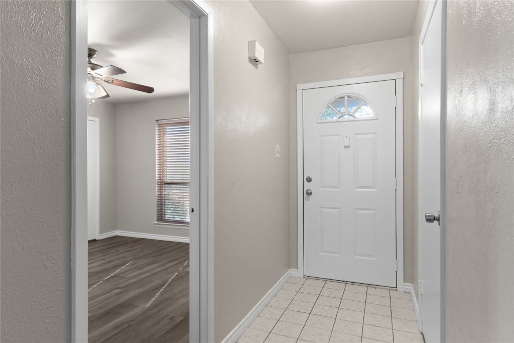 2200 Etain Road, Irving, TX 75060 — photo 1