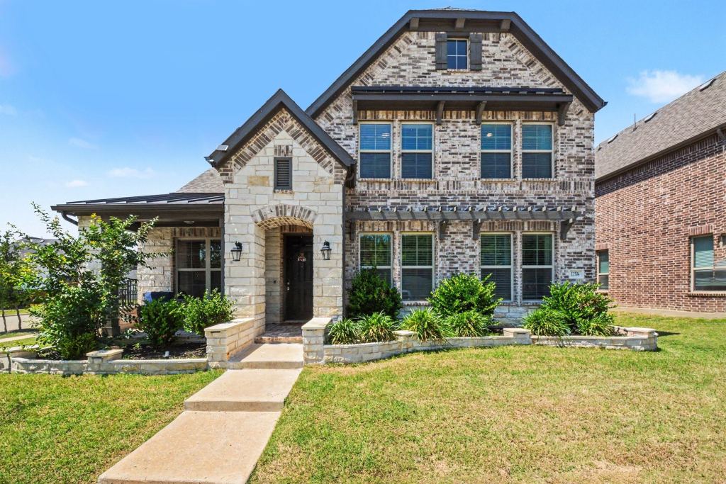 11504 Dawn Mist Drive, Frisco, TX 75035 — photo 1
