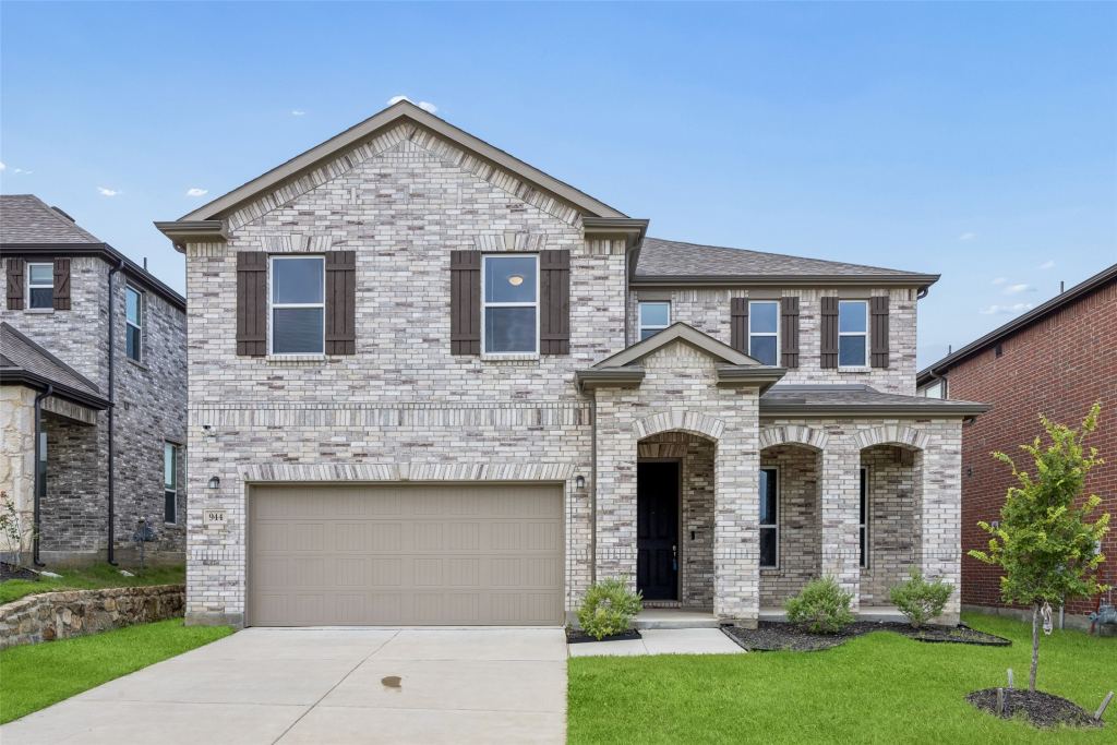 944 Adair Drive, Aubrey, TX 76227 — photo 1