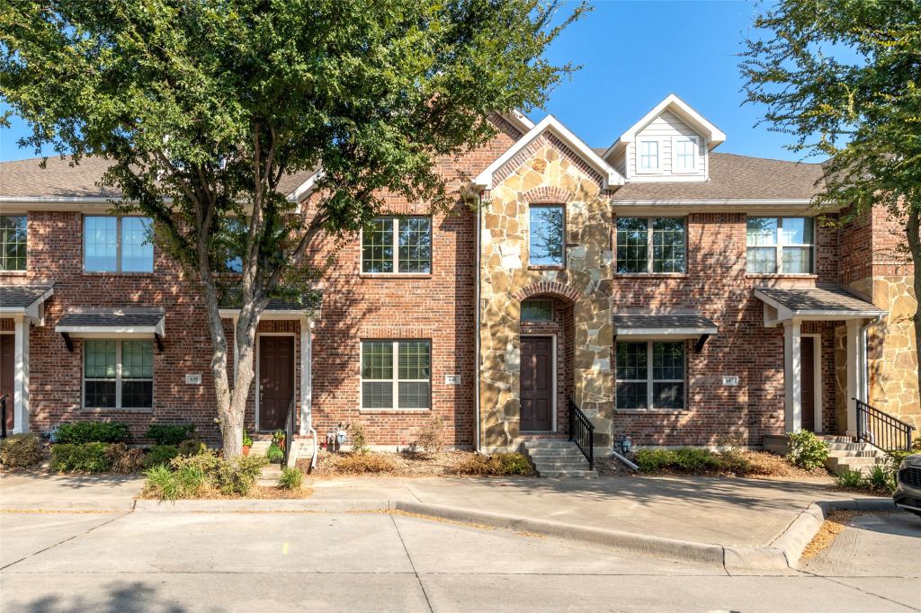 643 Matthew Place, Richardson, TX 75081 — photo 1