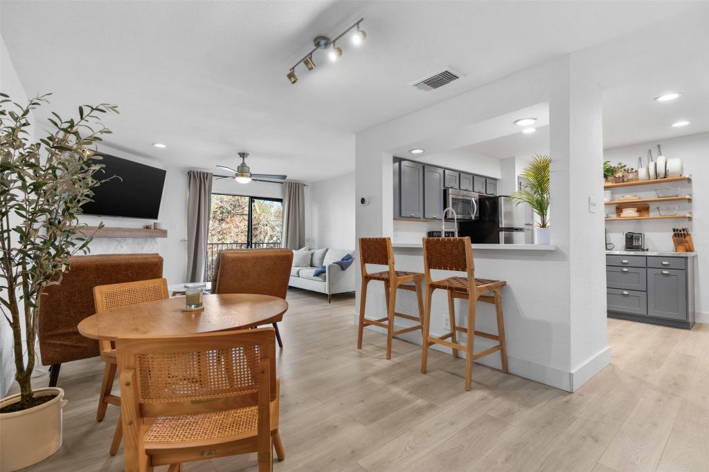 4777 Cedar Springs Road 2J, Dallas, TX 75219 — photo 1