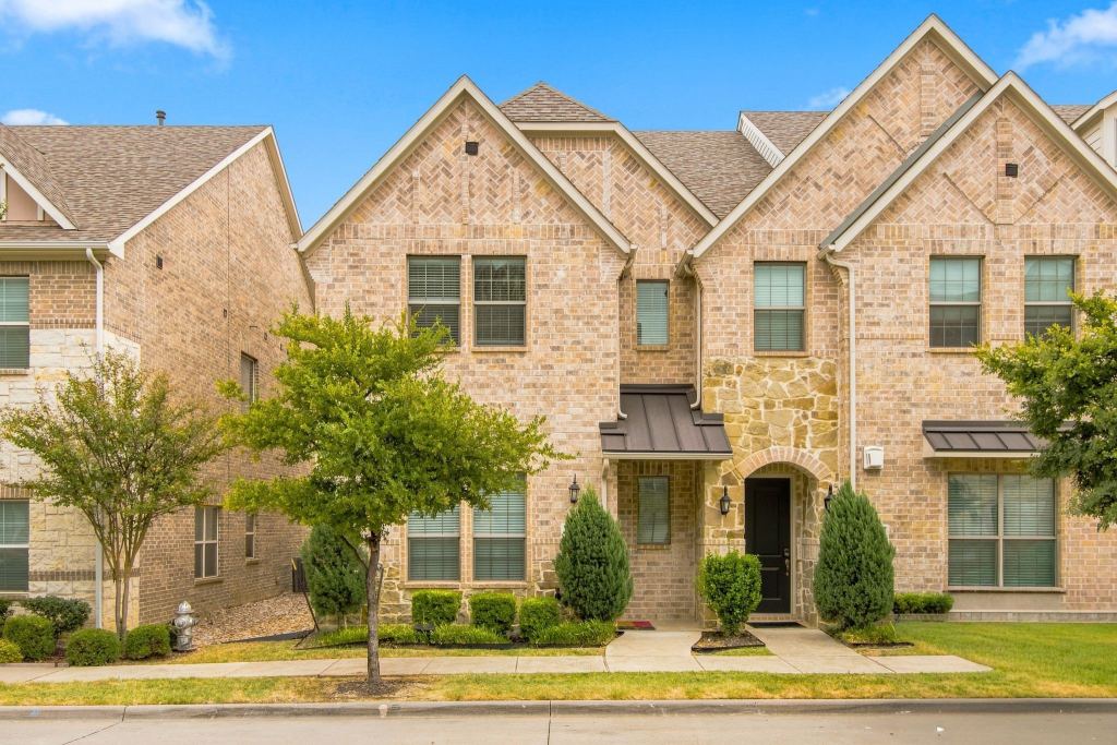 303 Ferndale Street, Lewisville, TX 75056 — photo 1
