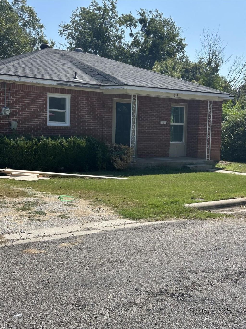 515 N Donna, Stephenville, TX 76401 — photo 1