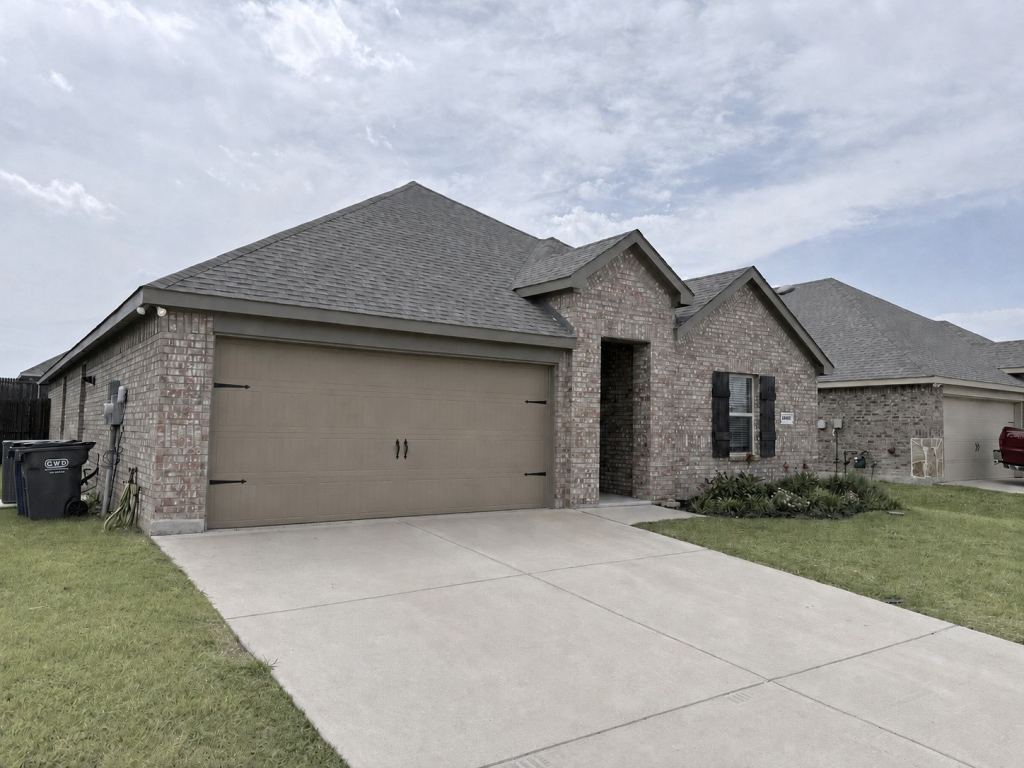 1602 Maple Ridge Drive, Princeton, TX 75407 — photo 1