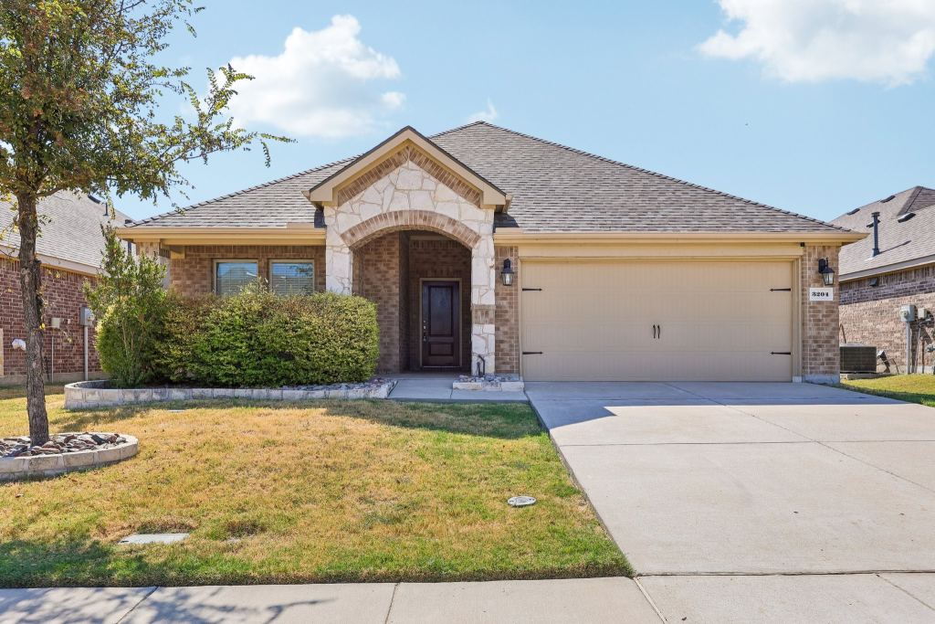 3204 Brazos Drive, Little Elm, TX 75068 — photo 1