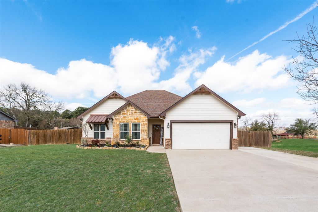 120 Horseshoe Lake Drive, Edgewood, TX 75117 — photo 1