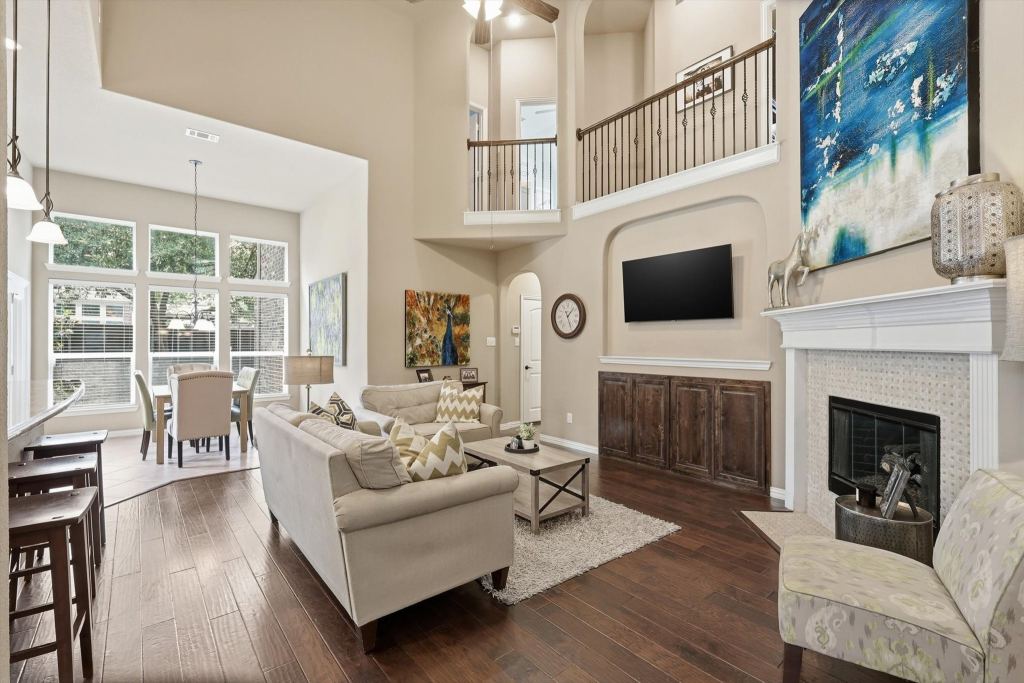 1123 Chestnut Drive