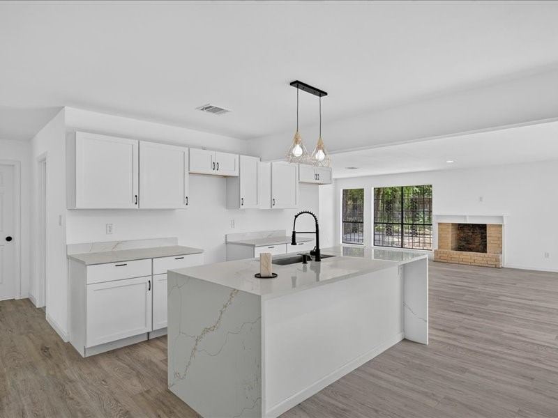 2402 E Overton Road, Dallas, TX 75216 — photo 1