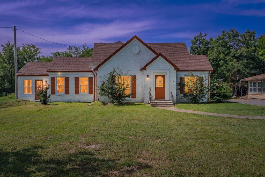 620 Forrester Street, Greenville, TX 75401 — photo 1