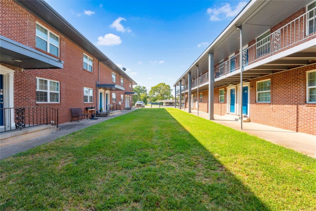 3430 Sockwell Boulevard 3462, Greenville, TX 75401 — photo 1