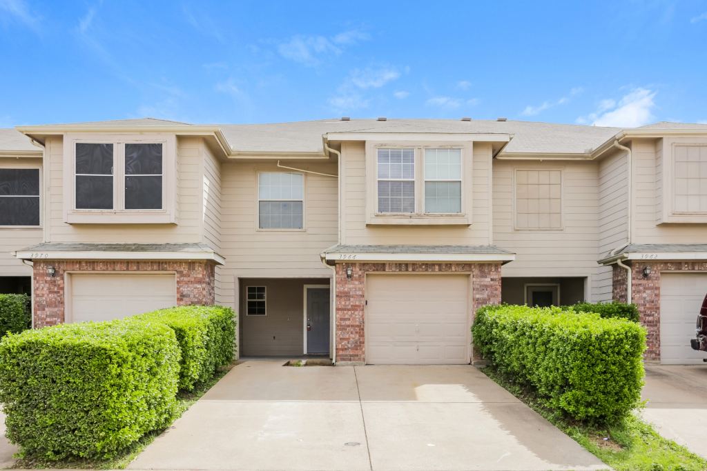 3966 Oceanside Drive, Fort Worth, TX 76040 — photo 1