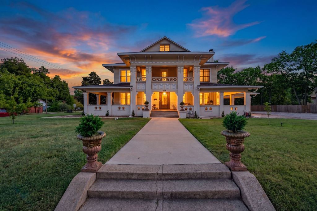 1507 Park Street, Greenville, TX 75401 — photo 1