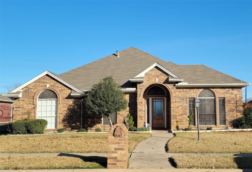 3306 Ashleaf Drive, Carrollton, TX 75007 — photo 1