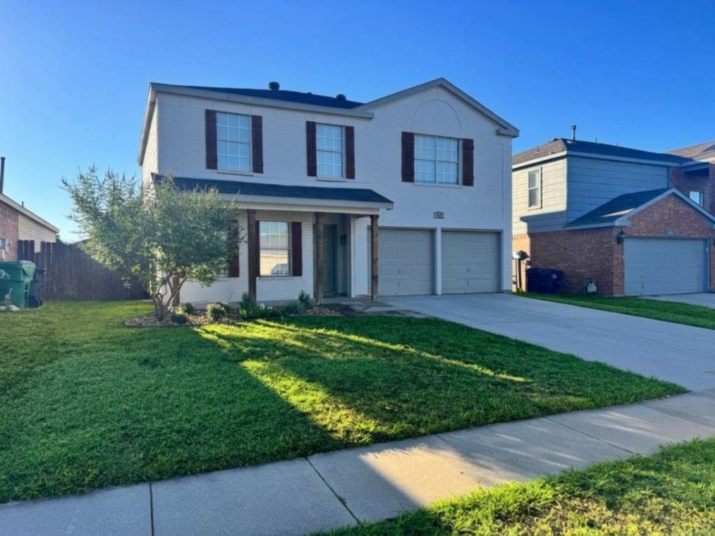 3305 Bent Creek Drive, Denton, TX 76210 — photo 1