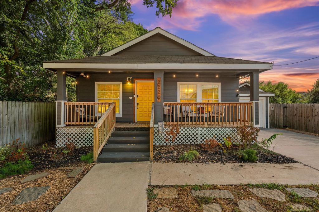 2220 S 2nd Street, Waco, TX 76706 — photo 1