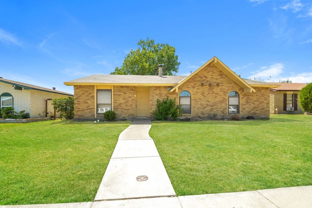 5702 Magnolia Lane, Rowlett, TX 75089 — photo 1